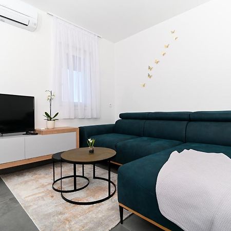 Apartment Laura, Free Parking, Balcony, 4 Ppl Trogir Luaran gambar
